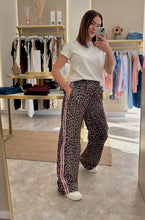 Load image into Gallery viewer, LEOPARD STRIPE WIDE LEG TROUSERS
