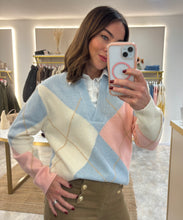 Load image into Gallery viewer, PASTEL V-NECK ARGYLE KNIT WITH SHIRT COLLAR DETAIL - blue
