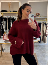 Load image into Gallery viewer, HEART BUTTON BACK KNIT
