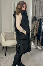 Load image into Gallery viewer, BLACK LONG LENGTH HOODED GILET
