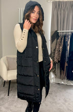 Load image into Gallery viewer, BLACK LONG LENGTH HOODED GILET
