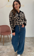 Load image into Gallery viewer, THE LEOARD COLLAR KNIT
