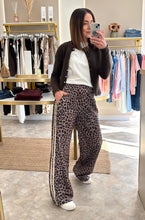 Load image into Gallery viewer, LEOPARD STRIPE WIDE LEG TROUSERS
