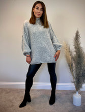 Load image into Gallery viewer, GREY OVERSIZED KNIT JUMPER
