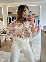 Load image into Gallery viewer, SHEER FLORAL BLOUSE - white
