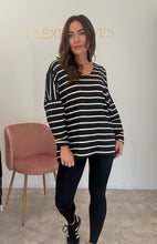 Load image into Gallery viewer, MONOCHROME STRIPE BASIC OVERSIZED TOP
