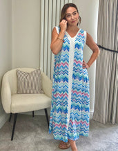 Load image into Gallery viewer, BLUE CHEVRON MAXI DRESS
