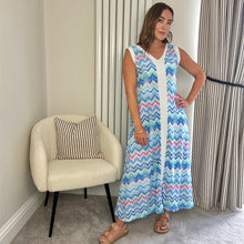 Load image into Gallery viewer, BLUE CHEVRON MAXI DRESS
