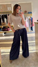 Load image into Gallery viewer, SCULPTED SPLIT SLEEVE ASYMMETRIC SCUBA TOP
