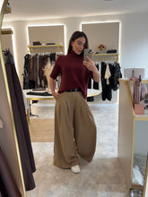 Load image into Gallery viewer, FUNNEL NECK SHORT SLEEVE KNIT
