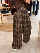 Load image into Gallery viewer, BROWN CHECK BELTED WIDE LEG TROUSERS
